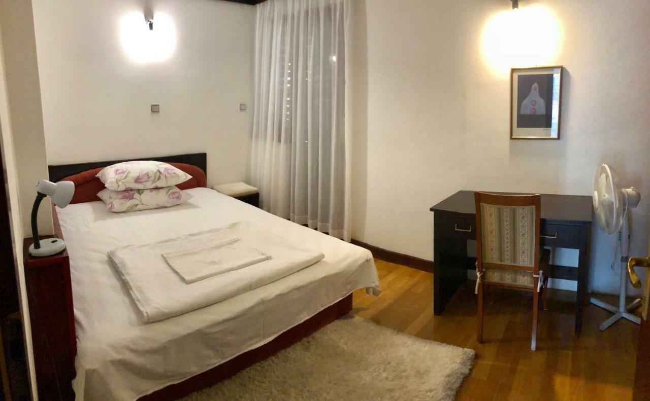 Sea View Family Apartment Baška Voda Esterno foto
